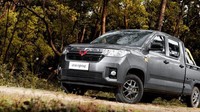 Secara desain, Wuling Journey menawarkan eksterior yang cukup sederhana. Namun tak seperti mobil pikap entry level pada umumnya, Wuling Journey menganut konsep kabin ganda seperti Mitsubishi Triton atau Toyota Hilux. Artinya, Wuling Journey bisa menampung kapasitas 4 penumpang. Foto: GM Authority
