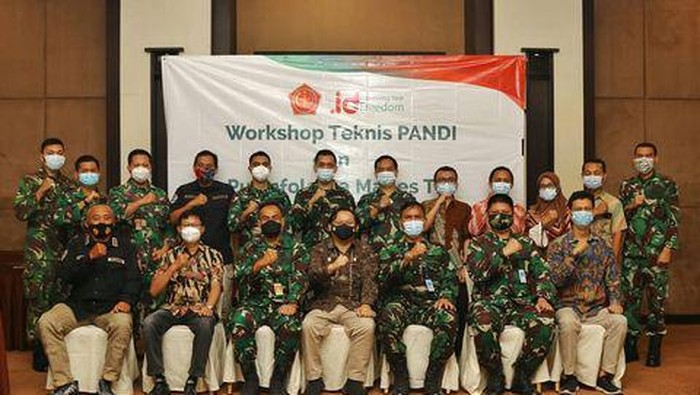 Untuk meningkatkan layanan dan keamanan nama domain mil.id, Pengelola Nama Domain Internet Indonesia (Pandi) berkolaborasi dengan Pusat Informasi dan Pengolahan Data (Pusinfolahta) TNI.