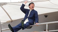 Aktor laga legendaris ini hampir selalu melakukan sendiri peran-peran berbahaya di semua film-filmnya tanpa adanya peran pengganti, dimana aksi-aksi tersebut dirancang oleh timnya, Jackie Chan Stunt Team. Getty Images/Stuart C. Wilson  