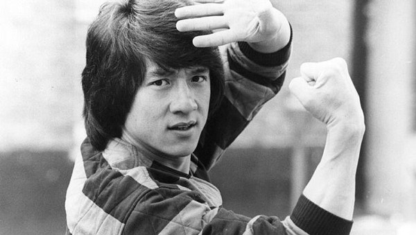 Potret Terkini Jackie Chan, Waktu Muda Ngaku Bercinta Tiap Malam dengan PSK