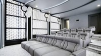 Saking mewahnya rumah ini punya bioskop untuk 20 orang bertema retro-Hollywood. Dalam ruangan ini, kursi sandar dibalut kulit Italia impor dan sistem suara surround terintegrasi mulus ke dinding dengan lampu belakang.