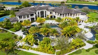 Megahome bernama The Rockybrook Estate itu seluas 21.000 kaki persegi atau 1114,83 m2. Sebelumnya, rumah itu diharahai US$ 23,5 juta, lalu berlanjut ke US$ 21,9 juta dan akhirnya dipotong ke harga US$ 19 juta.
