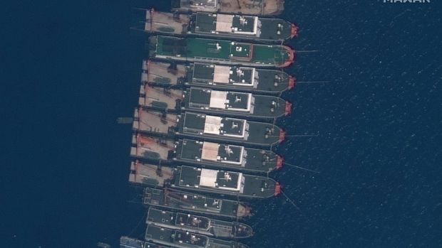 This satellite image provided by Maxar Technologies shows Chinese vessels anchored the Whitsun Reef located in the disputed South China Sea. Tuesday, March 23, 2021. The United States said Tuesday it’s backing the Philippines in a new standoff with Beijing in the disputed South China Sea, where Manila has asked a Chinese fishing flotilla to leave a reef. China ignored the call, insisting it owns the offshore territory. (©2021 Maxar Technologies via AP)