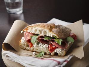 Terlihat Mirip, Roti Focaccia dan Ciabatta Tenyata Sangat Berbeda