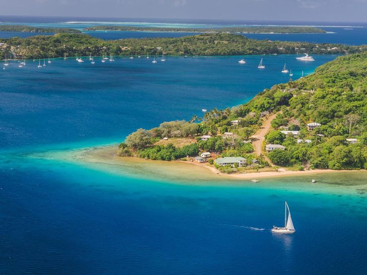 Potret Tonga, Negara Cantik yang Rajanya Santuy