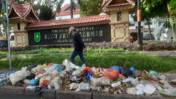 Tumpukan sampah di Kota Pekanbaru (Raja Adil-detikcom)
