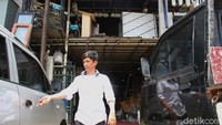Untuk sementara barang-barang rongsok yang ada sudah dipasang, namun ada beberapa yang belum dan perlu ditata ulang.