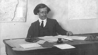 Kamerad Antonov, mantan komandan Petrograd Garrison merupakan salah satu insinyur Uni Soviet yang merancang pesawat Antonov pada masa-masa akhir Perang Dingin. Getty Images/Hulton Archive  