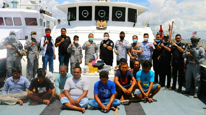 Bakamla Tangkap Basah 2 Kapal Berbendera Malaysia