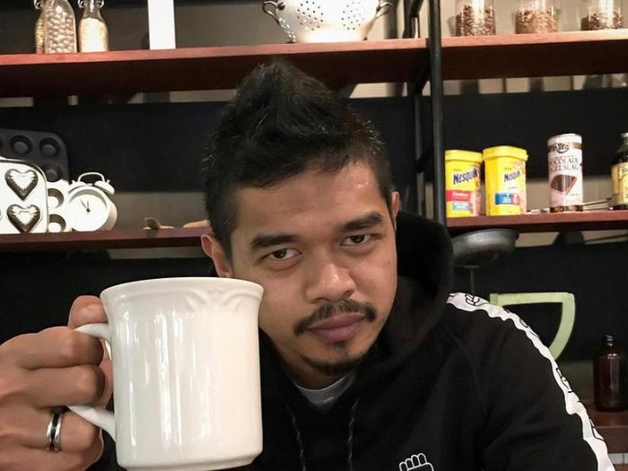 Bambang Pamungkas Ternyata Jago Masak Mie hingga Steak