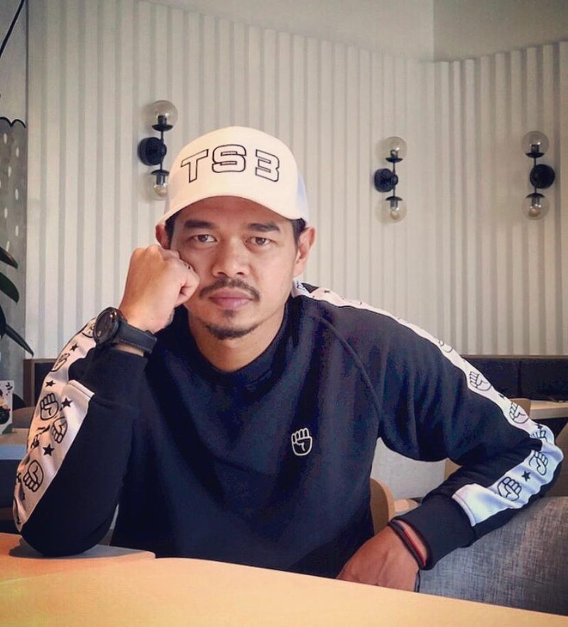 Bambang Pamungkas Ternyata Jago Masak Mie hingga Steak