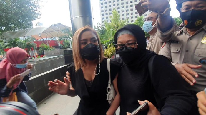 Cita Citata sambangi KPK