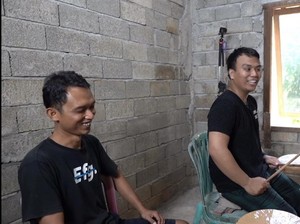 Cerita Deden Noy Main Drum dari Barang Bekas Lalu Dilirik Mike Portnoy
