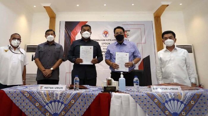 Genjot Prestasi, Perbakin Gandeng LPDUK Kemenpora PB Perbakin menjalin kerja sama dengan Lembaga Pengelola Dana dan Usaha Keolahragaan (LPDUK) Kemenpora. Diharapkan Cabor menembak makin berprestasi.
