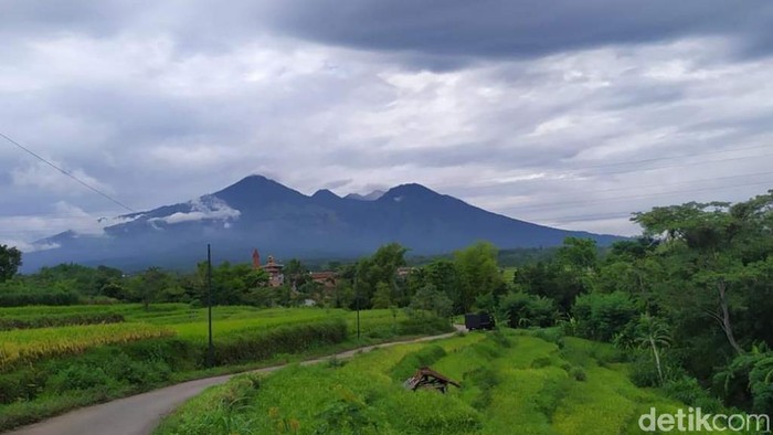 Setelah berbulan-bulan tutup, pendakian Gunung Arjuno-Welirang kembali dibuka. Para pendaki sudah bisa naik gunung mulai besok.