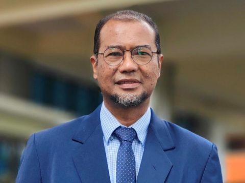 Guru Besar Fakultas Teknik Jurusan Sipil UB, Prof Ir. Ludfi Djakfar