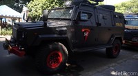 Mesin tersebut digunakan untuk menggerakkan mobil dengan panjang 5,2 m dan lebar 2,5 m serta mampu menembus kecepatan 150 kpj.