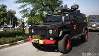 Rantis DAPC-2 Wolf saat digunakan dalam penjagaan sidang HRS di PN Timur, Jakarta, Jumat (26/3/2021).