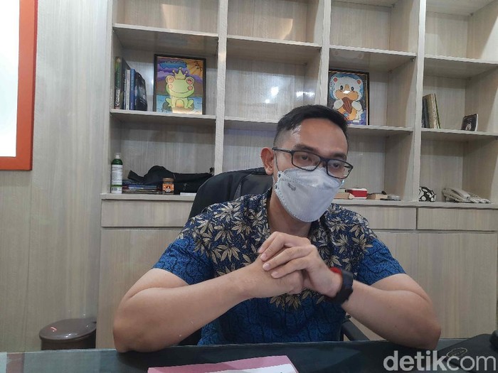 Kabag Humas Pemkot Surabaya Febriadhitya Prajatara