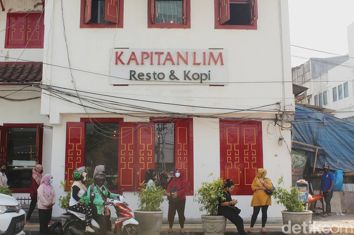 Kapitan Lim Kapitan Lim: Tempat Makan Oriental Artistik di Tengah Keramaian Tanah Abang