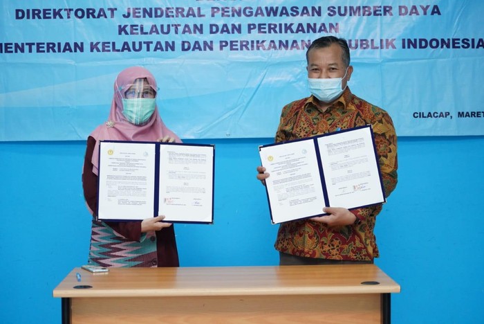Kementerian Kelautan dan Perikanan (KKP) menggandeng Universitas Jenderal Soedirman (Unsoed) untuk memperkuat pemberantasan Illegal, Unreported, and Unregulated (IUU) Fishing.
