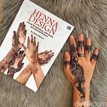 Kisah inspiratif pria yang menekuni dunia henna.