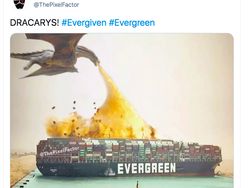 Meme Kocak Kapal Raksasa Nyangkut di Terusan Suez