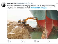 Meme Kocak Kapal Raksasa Nyangkut di Terusan Suez