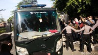 Kedatangan Rizieq dikawal dengan menggunakan pengawalan ketat.