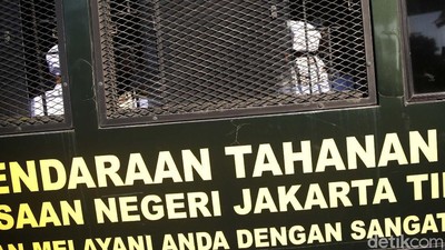 Momen Habib Rizieq Tiba di PN Jaktim