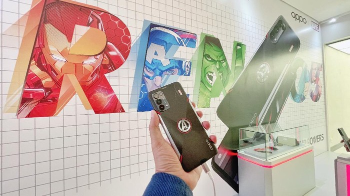 Oppo Reno5 Marvel Avengers Edition