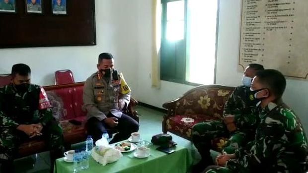 Peristiwa penggerebekan yang dilakukan anggota Satuan Reserse Narkoba (Satreskoba) Polresta Malang Kota di Hotel Regent Park jadi perhatian. Pasalnya penggerebekan di hotel kawasan Kota Malang ini salah sasaran.