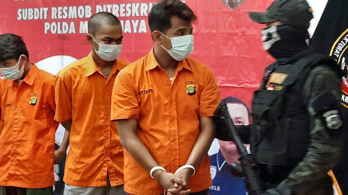 Rilis Polda Metro Jaya terkait polisi gadungan di Polda Metro Jaya, Jakarta, Jumat (26/3/2021).