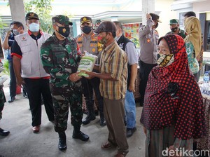 Kolaborasi TNI-Polri Mojokerto Gairahkan PPKM Mikro di Ribuan Titik