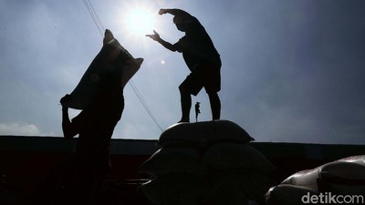 Geliat Pasar Induk Cipinang di Tengah Polemik Impor Beras
