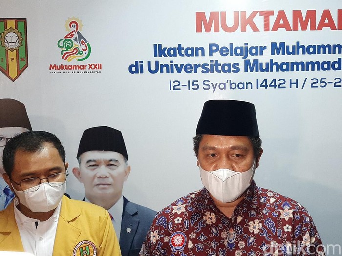 Rektor UMP Jebul Suroso dan Ketua Umum Pimpinan Pusat IPM Hafiz Syafaaturrahman, Jumat (26/3/2021).