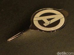 Intip Isi Kotak Oppo Reno5 Marverl Avengers Edition Harga Rp 5,7 Juta