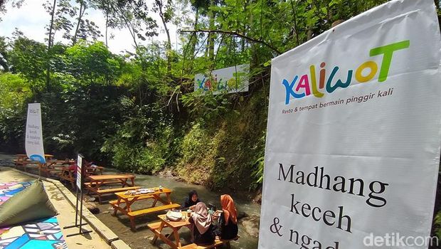Restoran unik Kaliwot di Magelang, Jateng