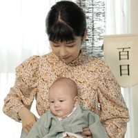 Keputusan Sayuri bermula saat dokter mengatakan ia akan sulit hamil di usianya. Panelist acara My Neighbor Charles ini sempat terpikir untuk menikah, namun tak ingin punya anak dengan pria yang tak dicintainya. Foto: dok. Instagram sayuriakon13