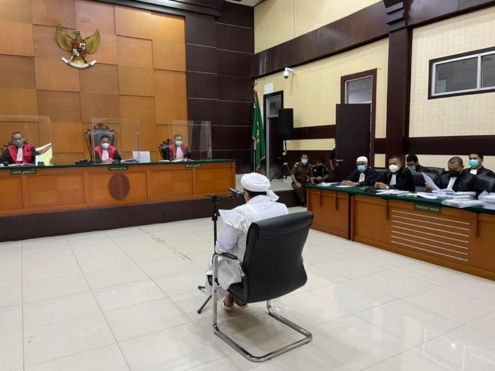 Sidang pembacaan eksepsi habib rizieq