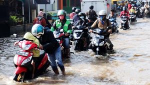 Sungai Meluap, Jalan Raya Sapan Tegalluar Tergenang