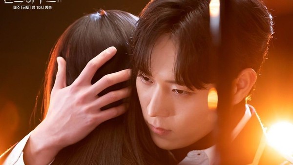 8 Foto Mesra Kim Young Dae dan Kim Hyun Soo, Pasangan Sukro The Penthouse 2