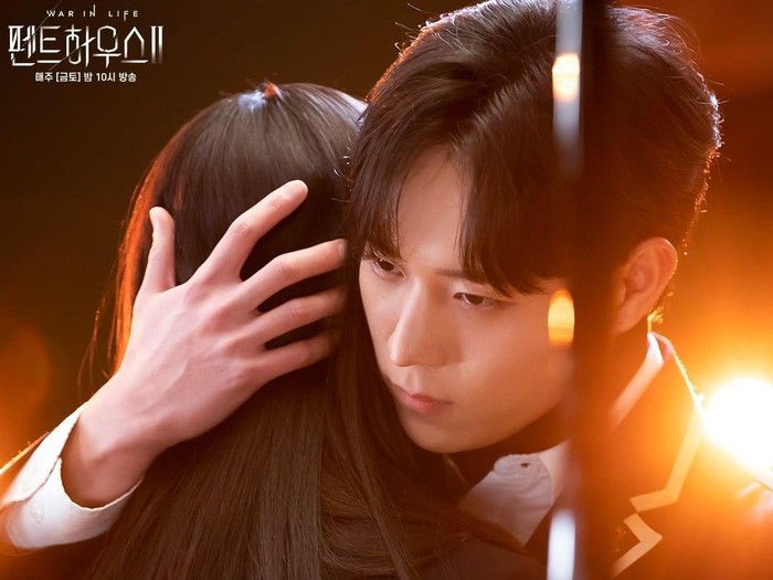 The Penthouse 2, Kim Young Dae dan Kim Hyun Soo