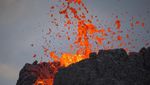 Menjajal Wisata Ekstrem Nonton Lahar Panas Gunung Berapi di Islandia