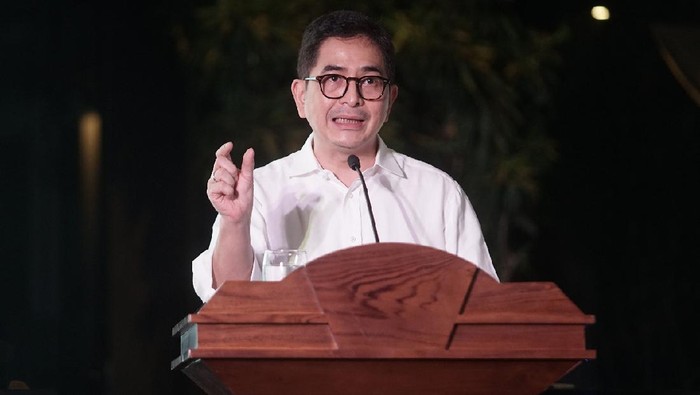 Arsjad Rasjid Kantongi Restu Senior hingga Asosiasi Jadi Calon Ketum KADIN Wakil Ketua Umum Kadin resmi mencalonkan diri sebagai Ketua Umum Kamr Dagang dan Industri (KADIN) Indonesia periode 2021-2026.