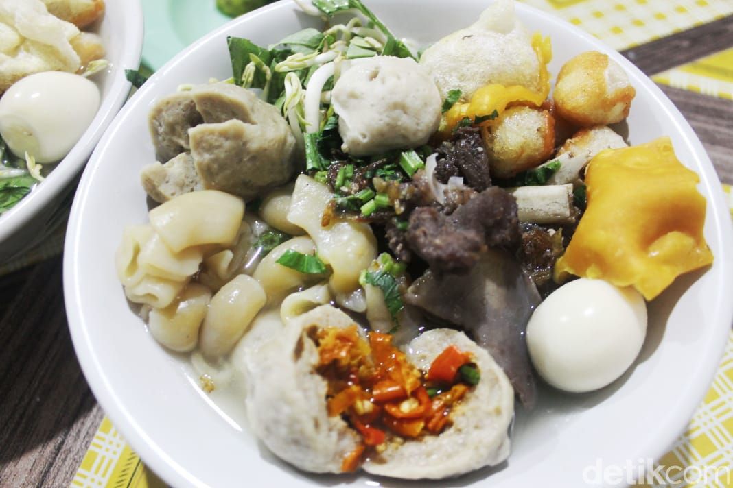 Bakso Boa Edan Pedas Nikmat Bakso Rawit Racikan Ibu Cece