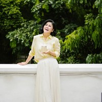 Tahun ini Desiree menginjak usia 59 tahun, namun kulitnya masih terlihat kencang. Wanita satu ini pun jadi panutan banyak wanita.  Foto: Dok. Instagram/@mamitoko