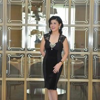 Desiree pun mengaku bahwa dia tidak boleh lagi masuk ke dalam rumahnya oleh sang suami. Wanita cantik itu pun mengatakan bahwa sang suami tidak lagi memberi nafkah jasmani dan rohani selama delapan tahun terakhir ini. . Foto: Dok. Instagram/@mamitoko