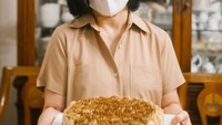Lewat Instagram pribadinya @mamitoko, Desiree memamerkan tiramisu buatannya yang tampak nikmat. Kue ini bisa dipesan lho kalau kamu menginginkannya.Foto: Instagram @mamitoko