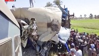 Mesir diketahui memiliki salah satu jaringan kereta api tertua dan terbesar di kawasan tersebut. Kecelakaan kereta yang memakan korban jiwa tergolong sering terjadi di negara ini. Youm7 via AP.